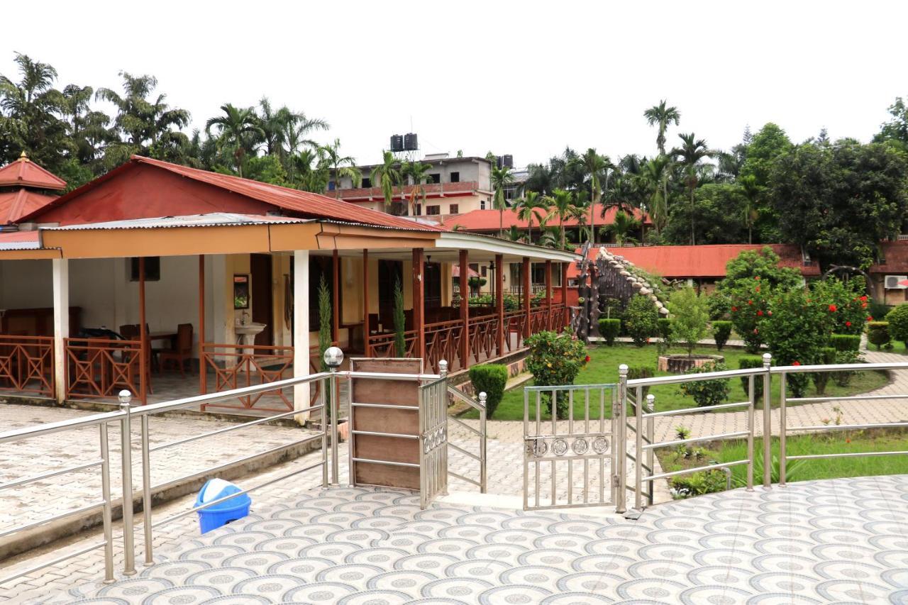 Hotel Wildlife Camp Sauraha Zewnętrze zdjęcie