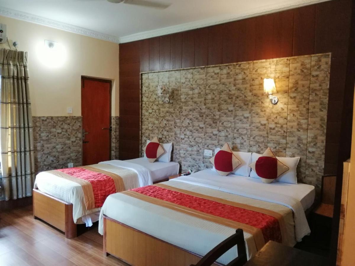 Hotel Wildlife Camp Sauraha Zewnętrze zdjęcie